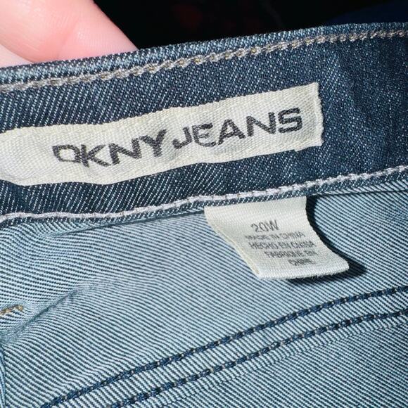 DKNY Women's Jeans Darkwash Plus Size 20W - Picture 8 of 10